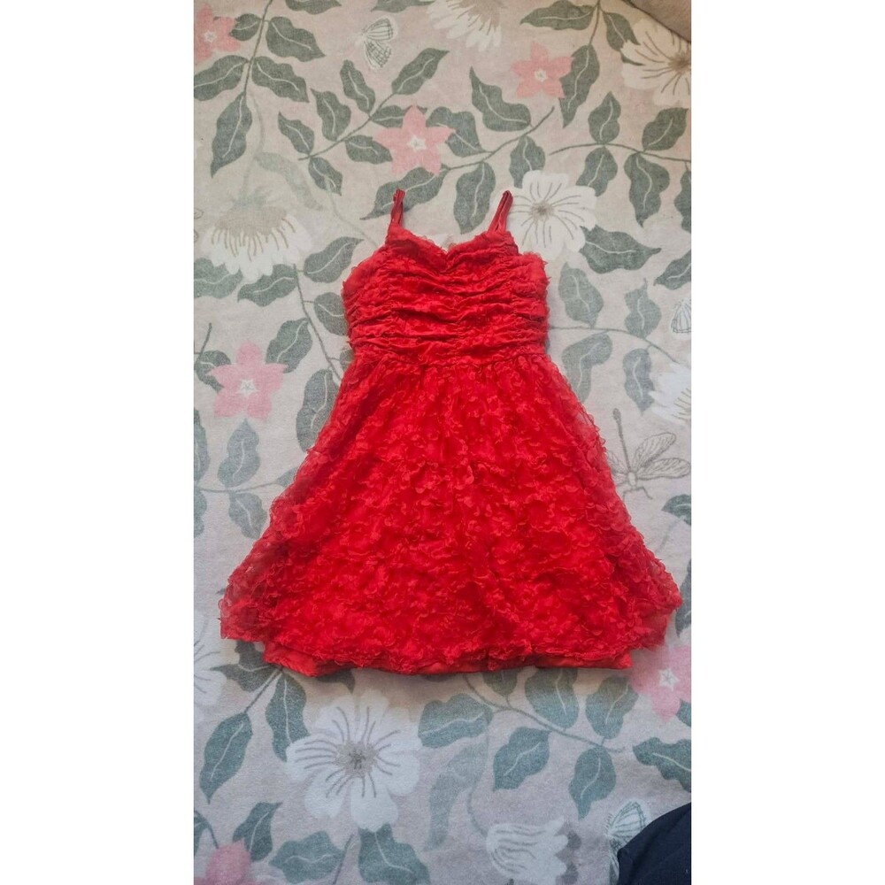 little girl all red dress